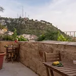 Luci Villa *